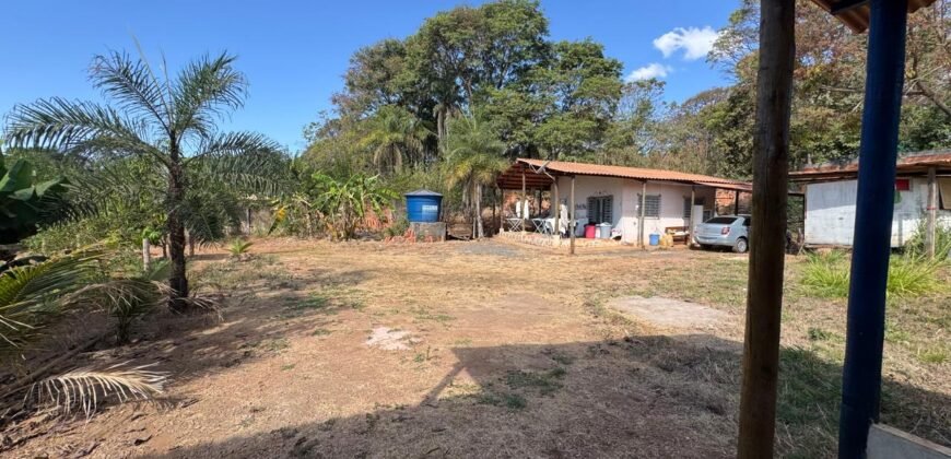 Vende-se Prédio Comercial – 2.300m2 em Localização Privilegiada – Alto Paraíso de Goiás