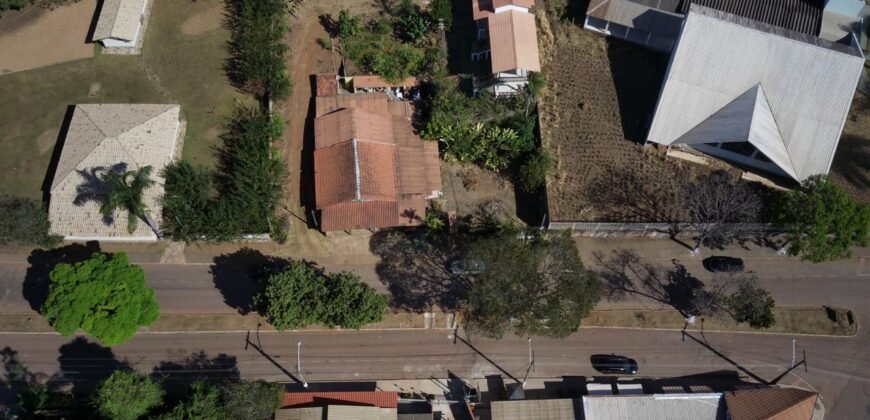 Vende-se Prédio Comercial – 2.300m2 em Localização Privilegiada – Alto Paraíso de Goiás