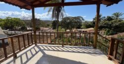 Vende-se Prédio Comercial – 2.300m2 em Localização Privilegiada – Alto Paraíso de Goiás