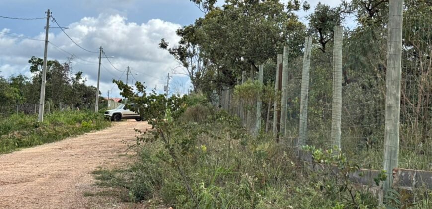 Vende -se Lote