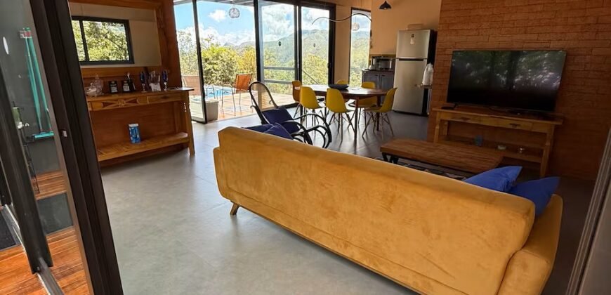 Vende-se Linda Casa – Bairro Eldorado – Alto Paraíso de Goiás