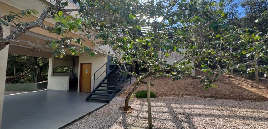 Vende-se Linda Casa – Bairro Eldorado – Alto Paraíso de Goiás