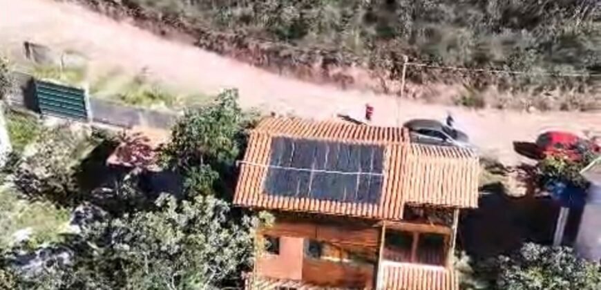 Linda Casa com Maravilhosa Vista em Alto Paraíso de Goiás