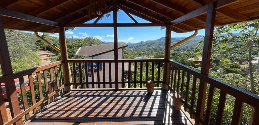 Linda Casa com Maravilhosa Vista em Alto Paraíso de Goiás