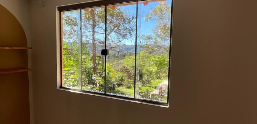 Linda Casa com Maravilhosa Vista em Alto Paraíso de Goiás