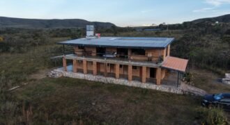 Vende-se Excelente Chácara – Casa – Rio – Aconchegante – Vale Verde – Alto Paraíso de Goiás