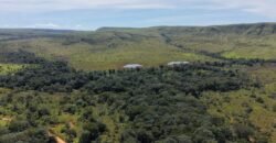 Fazenda 695ha – Nascente – Cachoeira – aprox. 23 km de Alto Paraíso de Goiás, 100% Documentada