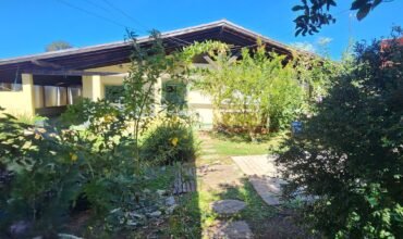 🏡 VENDE-SE EXCELENTE CASA NO CENTRO DE ALTO PARAÍSO