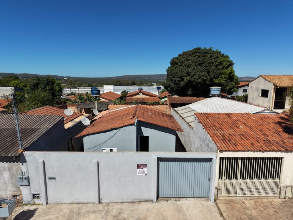 Vende-se Casa de 4 quartos – Setor Planalto – Alto Paraíso de Goiás